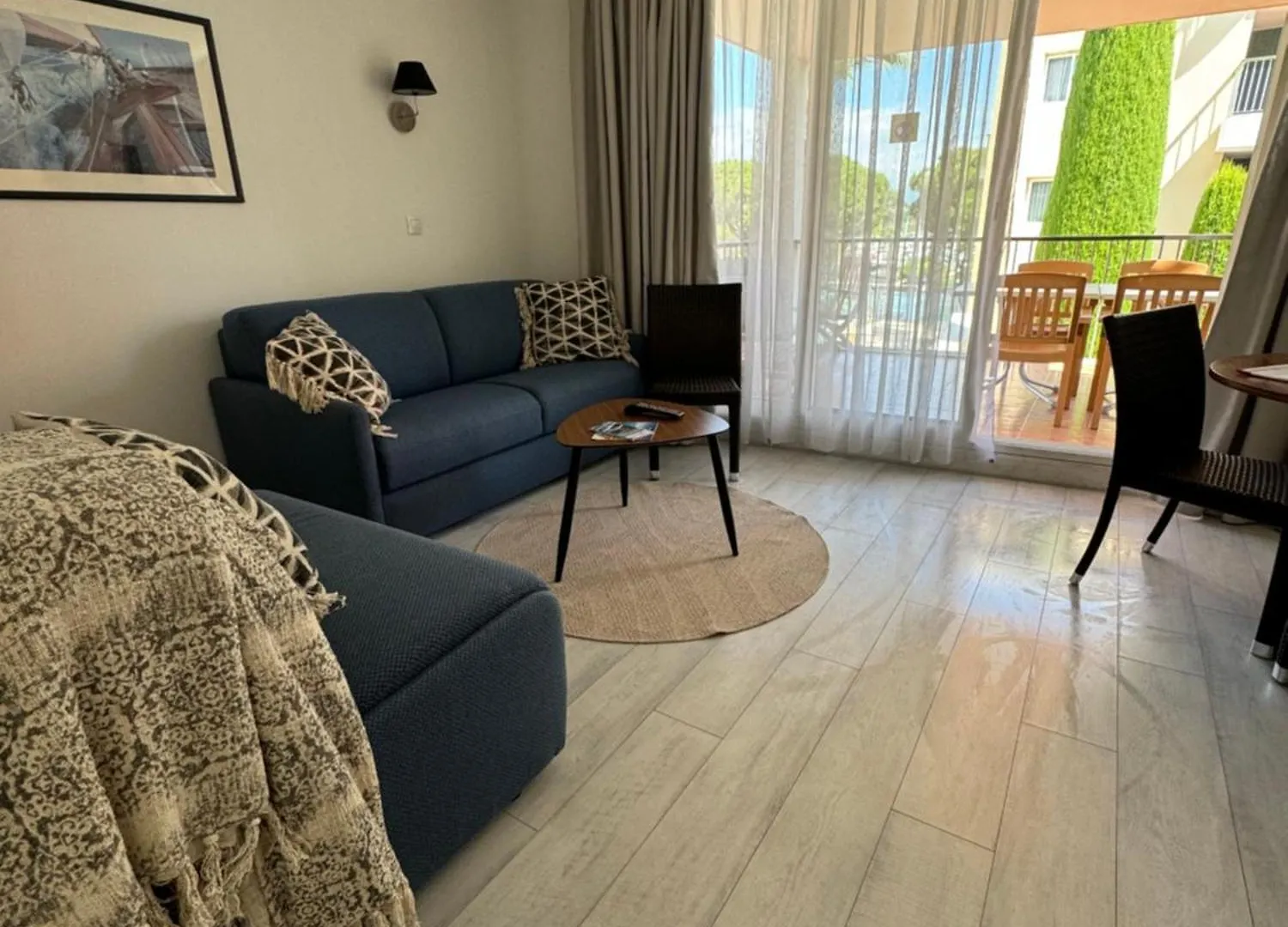 Apartment Antibes Port - Terrasse - Parking - Piscine