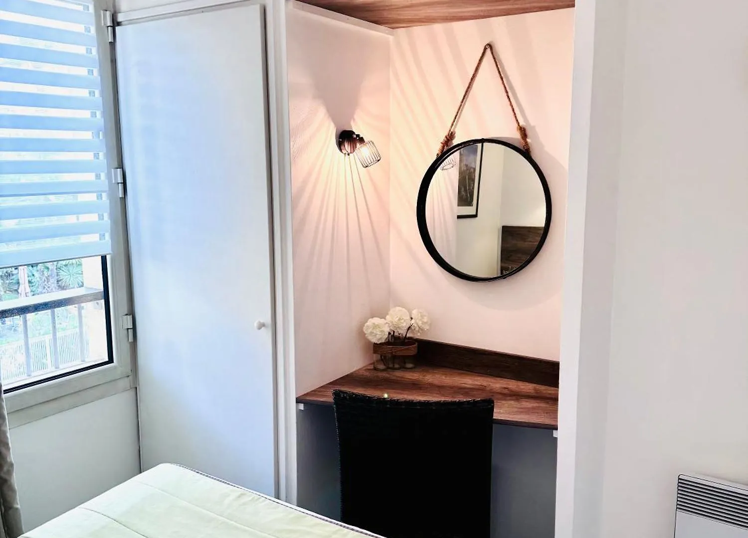 Antibes Port - Terrasse - Parking - Piscine Apartment